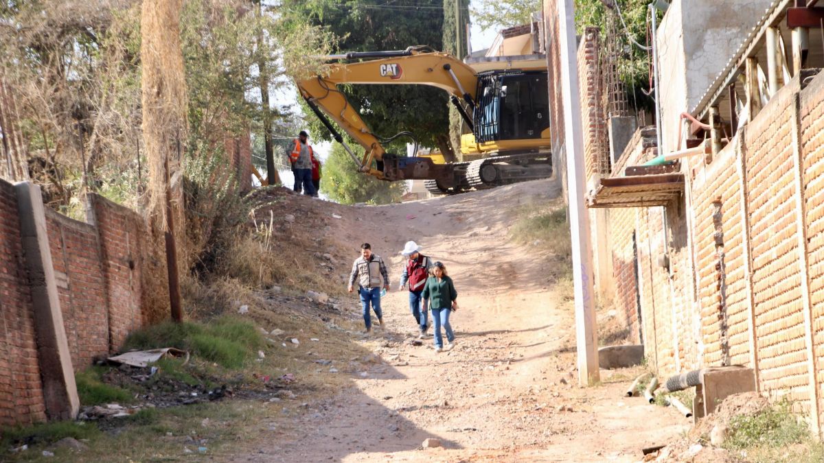 ¿Pavimentación y Drenaje para el Centro de El Salto? Chale...