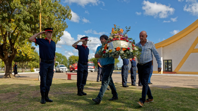 ¿Se Salvan Vidas o Solo Se Hacen Fotos? 🚒