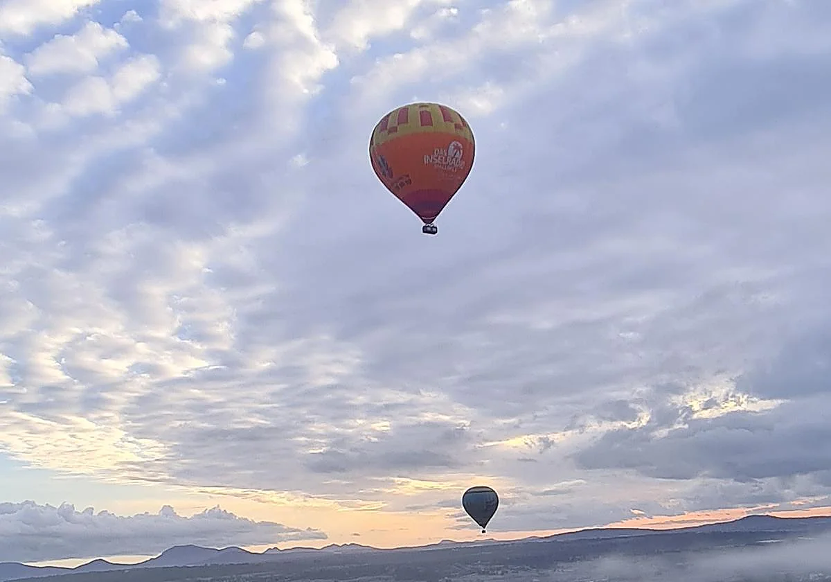 ¿Tu Viaje Digital Está en el Aire o Almacenado en la Nube? 🤯