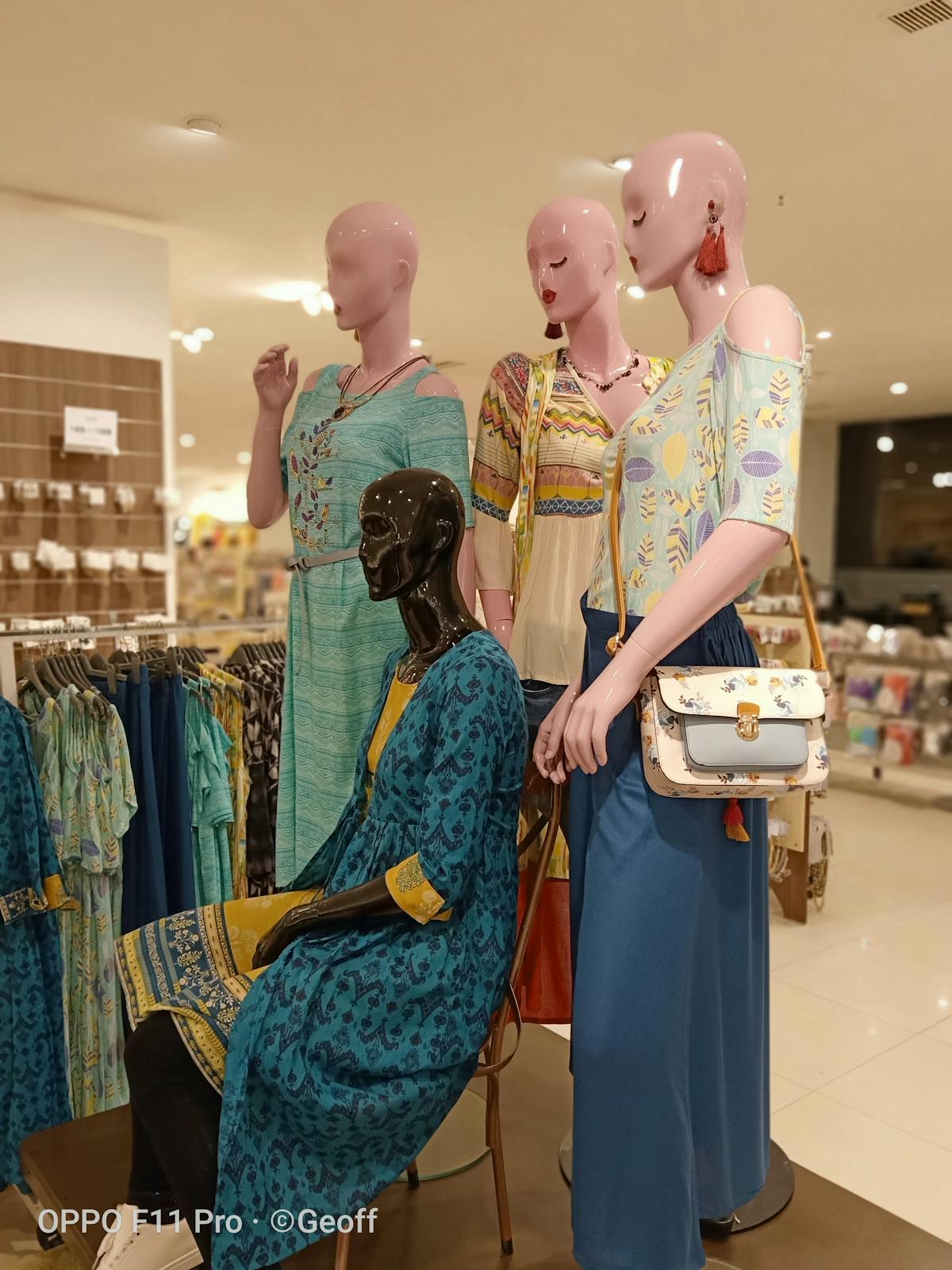 ¿Quién le pone tatuajes a los influencers y no revisa la o...