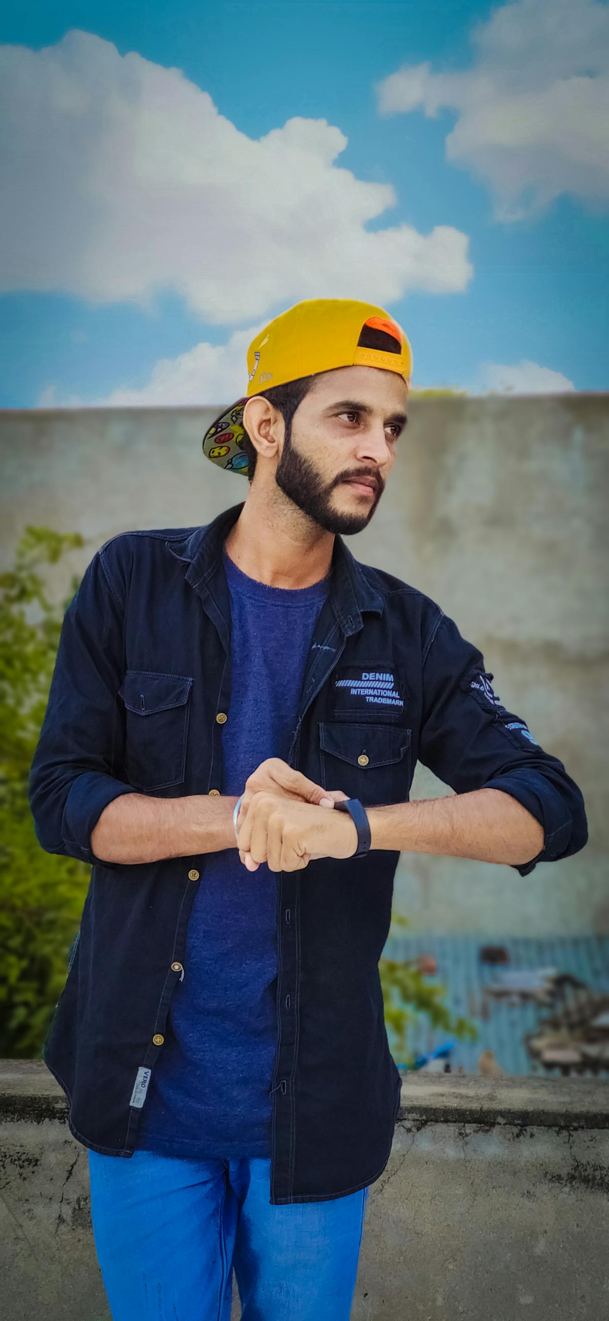 ¿Laura Ponte se Volvió Un Poco Loca a los 52 o Está Canon?...