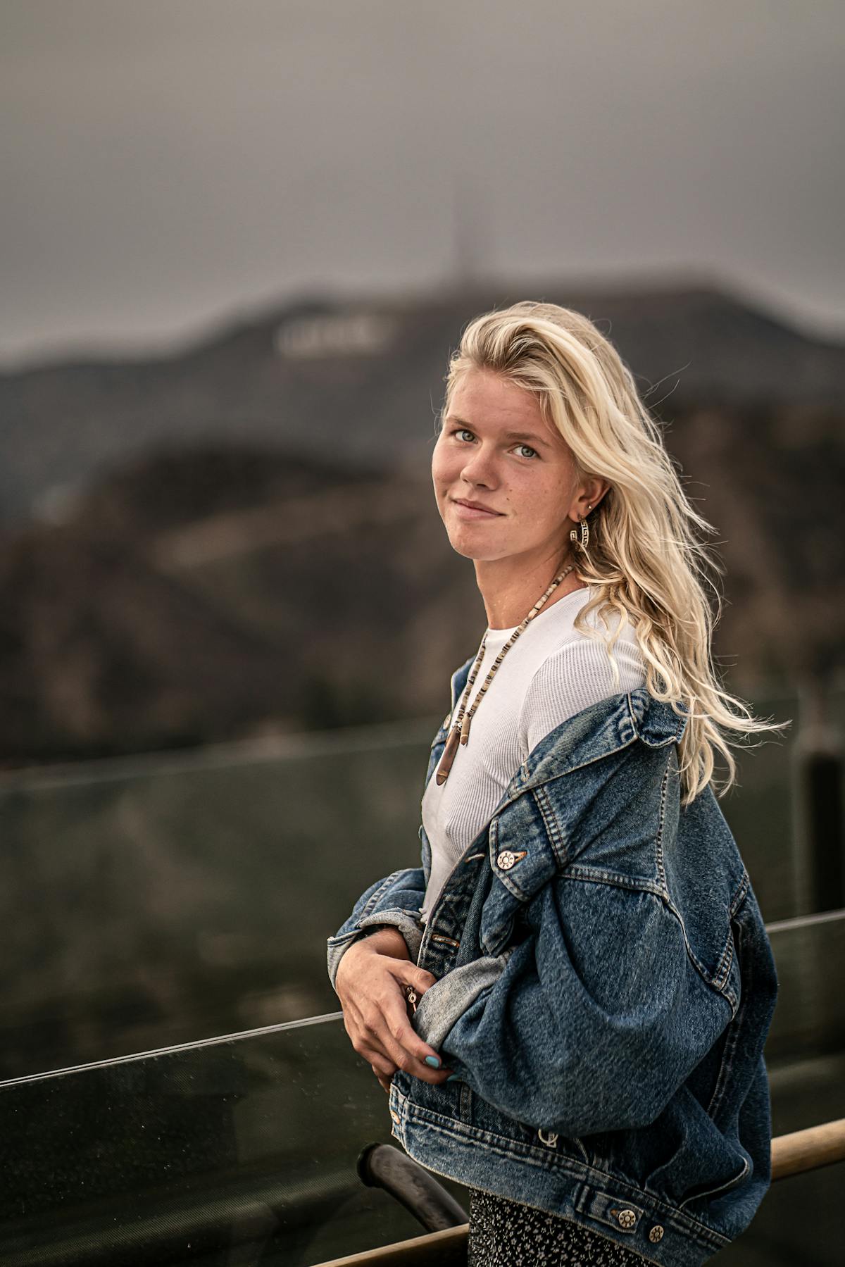 🚩 ¿Santiago Peña Se Va de Viaje o Solo Finge Viajar?