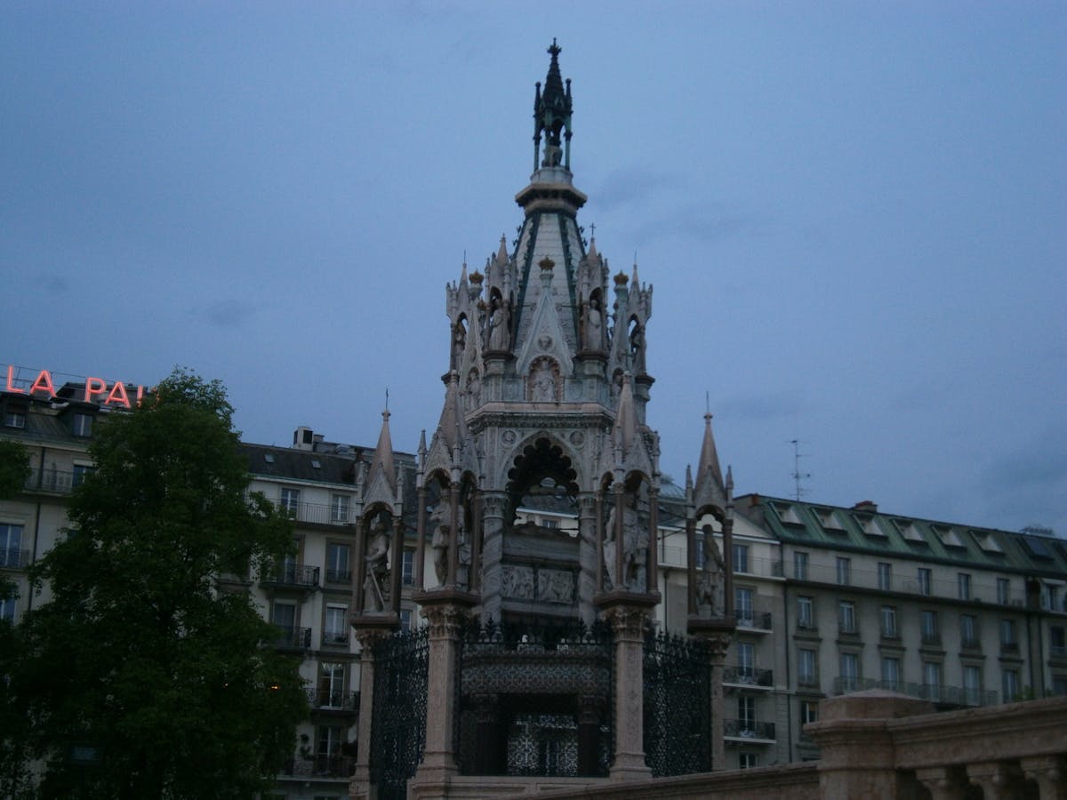 ¿Adulto Mayor Sabe Pelear o Solo Se Fue a Pelear?