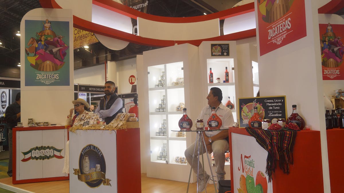 ¿Tu Entrenador de Gimnasio es un Farsante o Solo te Hace Eje...