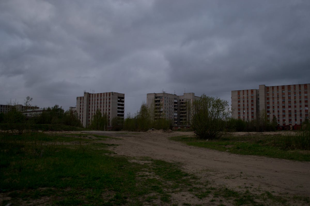 ¿Tu Piscina Es una Bomba de Agua Dura o Una Caja de Arena?...