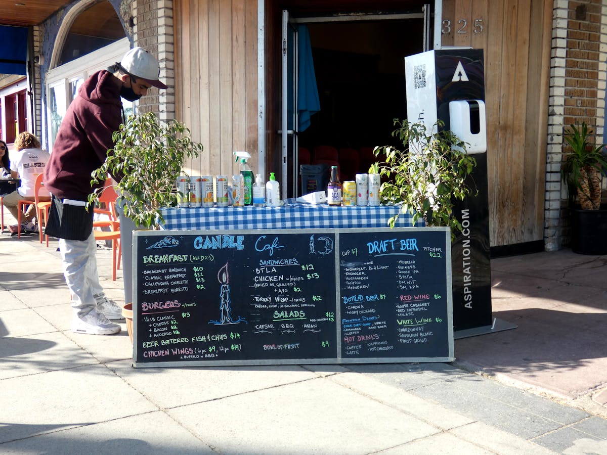 ¿Qué Onda con la Conspiración del Calendario de Trump en Irán? 🤡