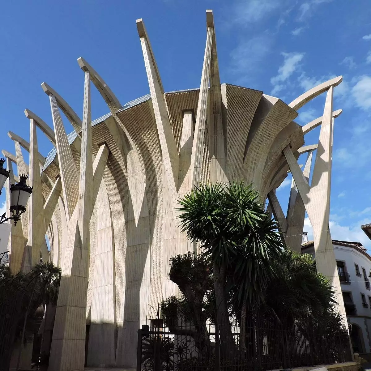 ¿Las Iglesias Modernas Son Solo Atracciones de Espectáculo o...