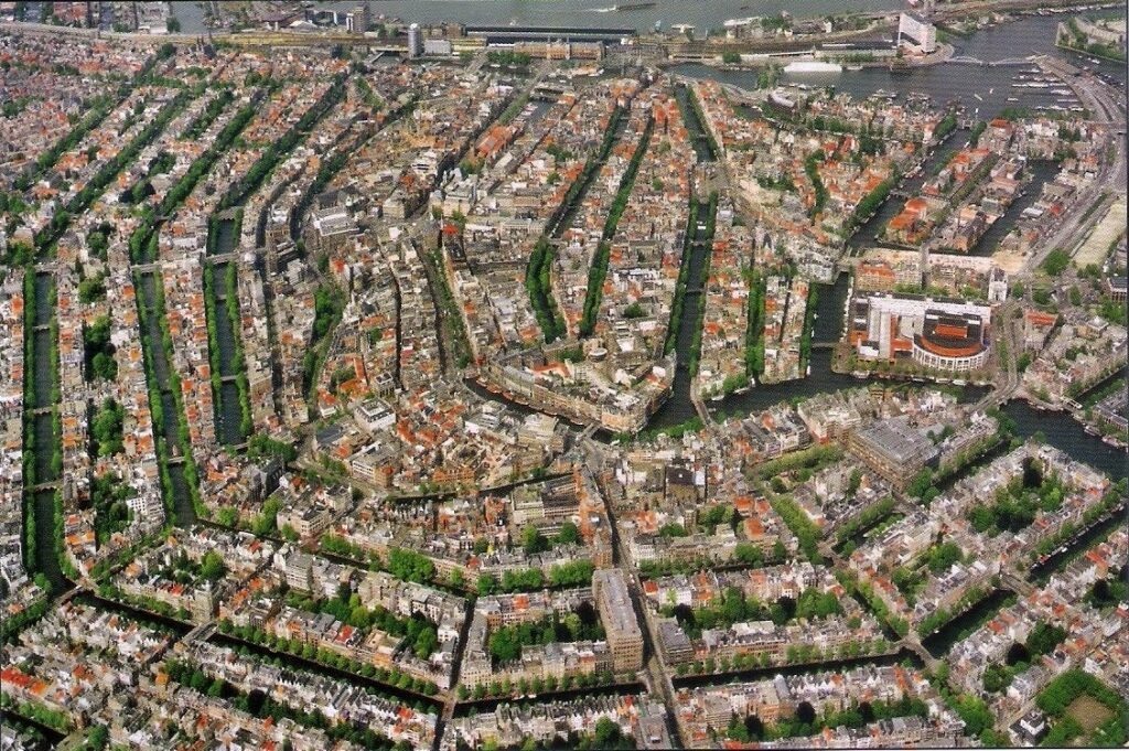 ¡La Ciudad de las Ánimas Muertas? ¿Por qué Amsterdam no de...
