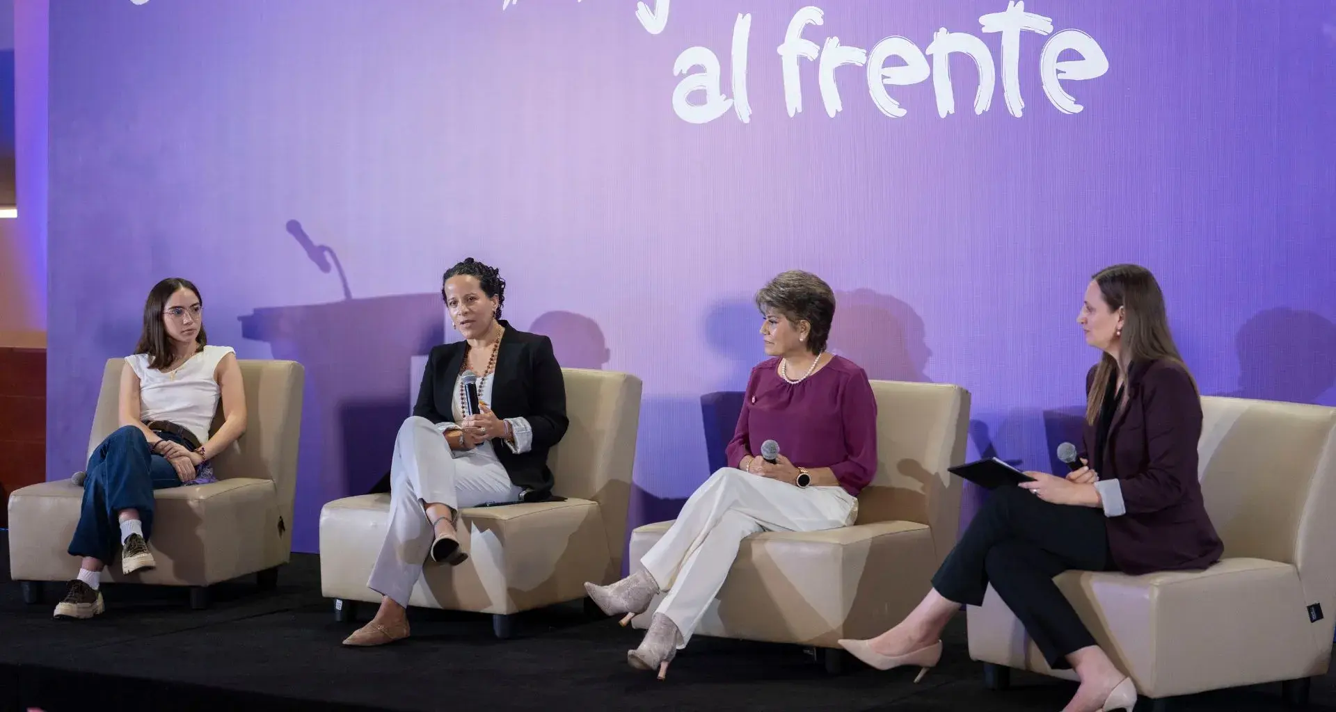 🚩 ¿Las Empresas de Walmart y Volaris Cuidan a Sus Mujeres ...