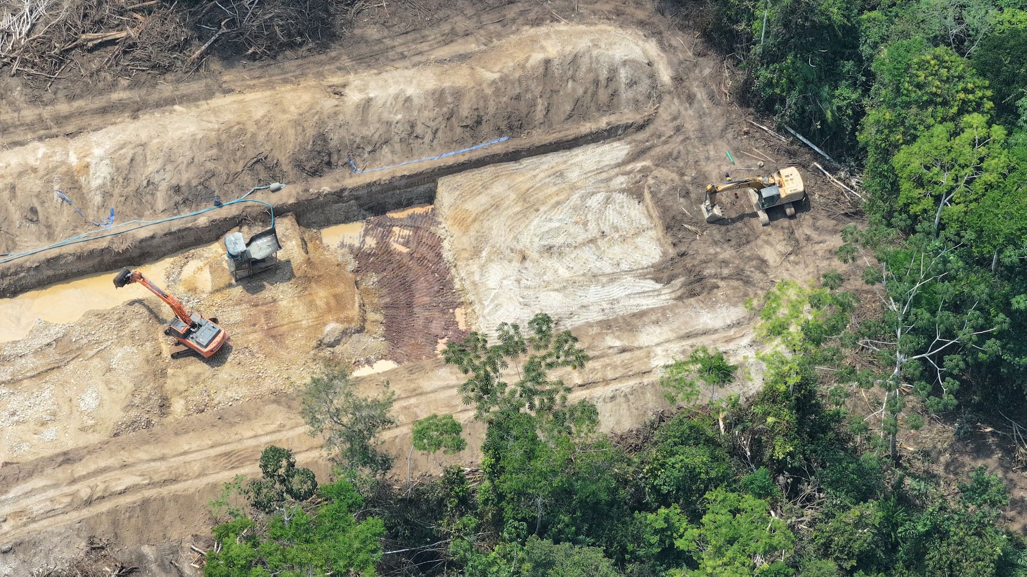 🚩 ¿La Minería Ilegal en Perú Se Come la Amazonia y Nadie Hace