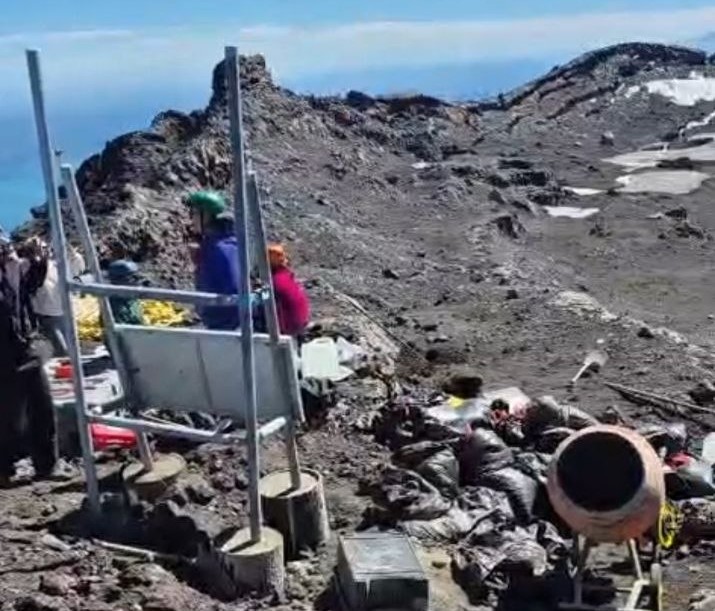 🚨 ¿Monitorean a los volcanes mejor que a tus tías en Whats...