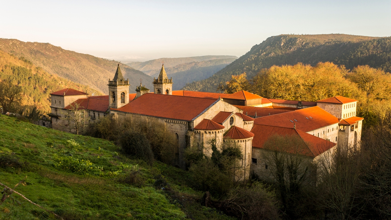 🎵 ¿Paradores con Caprichos Musicales o Merodeo Cibernético