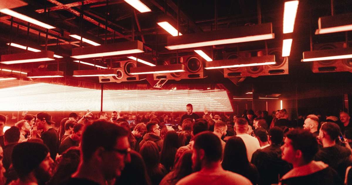 🚩 ¿Tu Empresa Tiene Eventos o Solo Finge? D-EDGE Celebra 26 Años de
