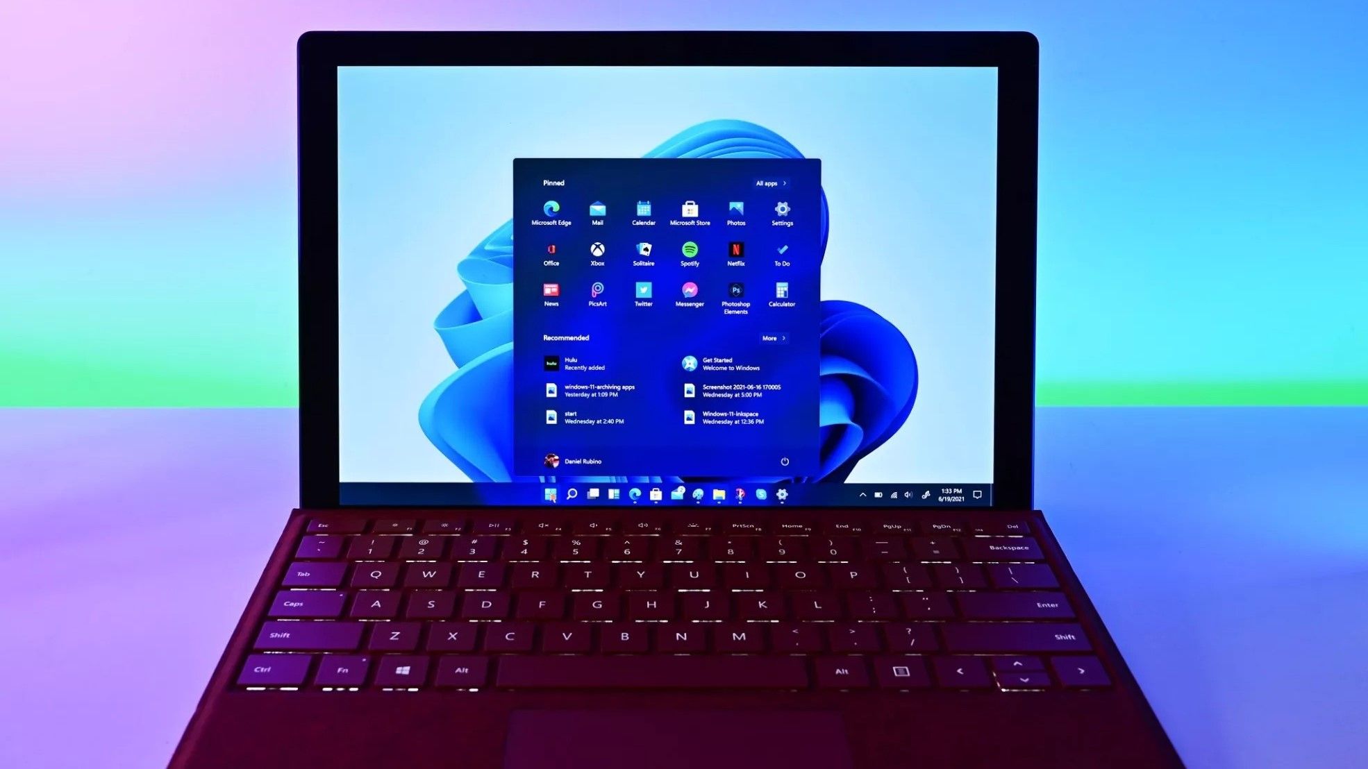 🚀 ¿Windows 11 Tiene Dark Mode o Solo Es Un Loco Modo? 🤣