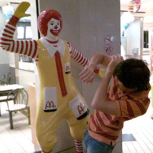 🍔 ¿Fast Food o Grasa en el Pan?: ¿Qué Cagó a Marsella