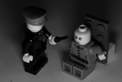 🚩 ¿La Policía Sabe Más sobre Tú que Tu Mismo? 🤐