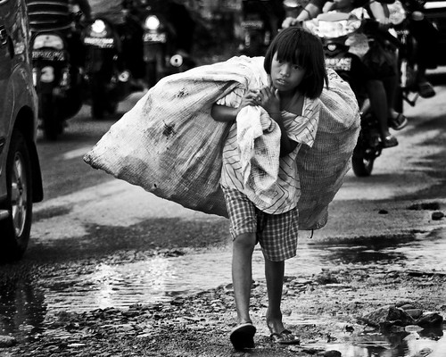 💰 ¿Los Pobres Son Más Egocéntricos? 4 Razones Que Nadie Te Dice
