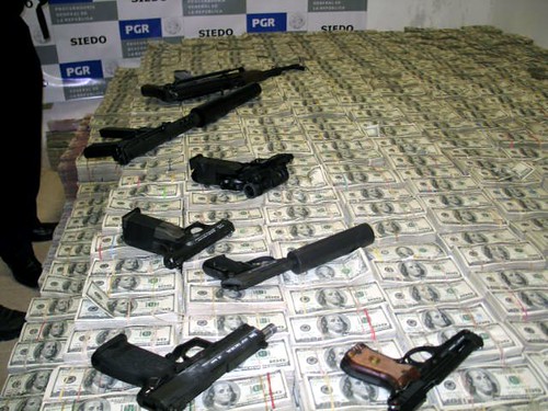Los Narcos Tienen Redes o Solo Usan WhatsApp