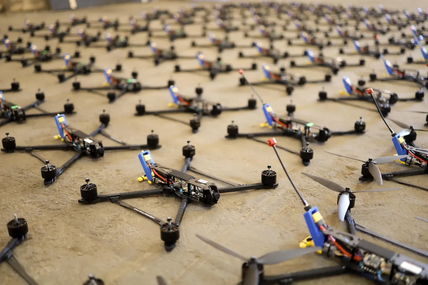 🚀 ¿Drones WMDs Ya en Tu Calle? 3 Razones Que Te Harán Reír y Temblar