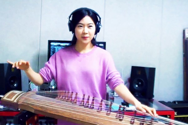 🎉 ¿Stevie Ray Vaughan toca Little Wing en un gayageum y nos dice qué