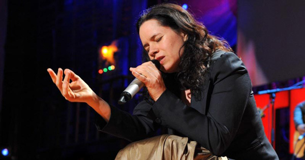 💡 ¿Natalie Merchant es la nueva Taylor Swift o Solo Una Old Fashioned