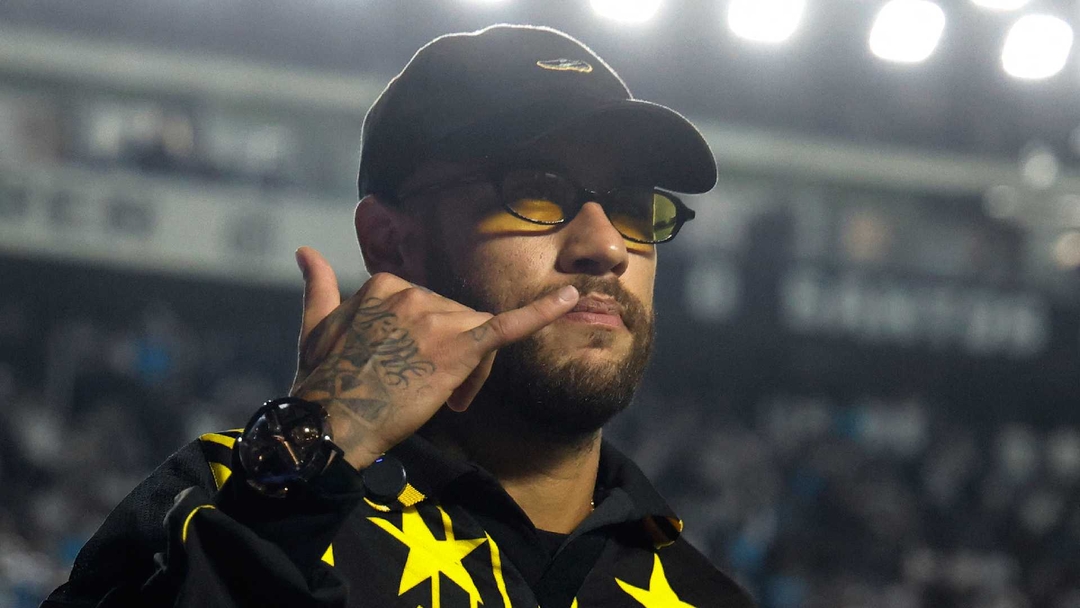 🤖 ¿Neymar sin rodillas es mejor que su equipo?Fans de Mineiro lo creen