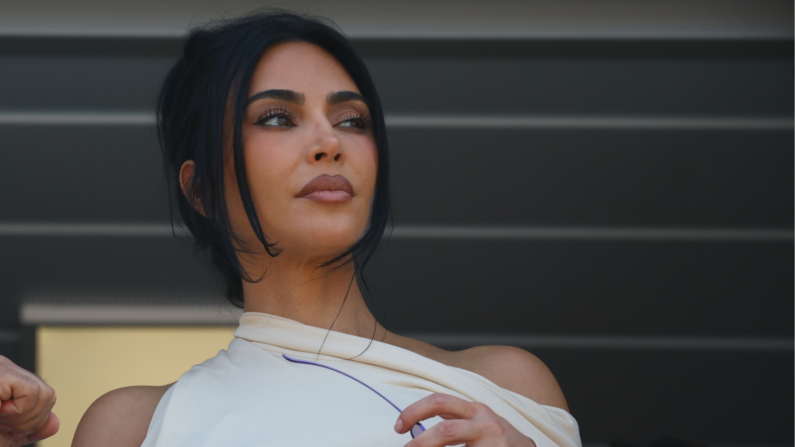🚨 ¿Kim K Con Esófagitis? Ya Van 3 Celebs Con Problemas De Salud! 😷