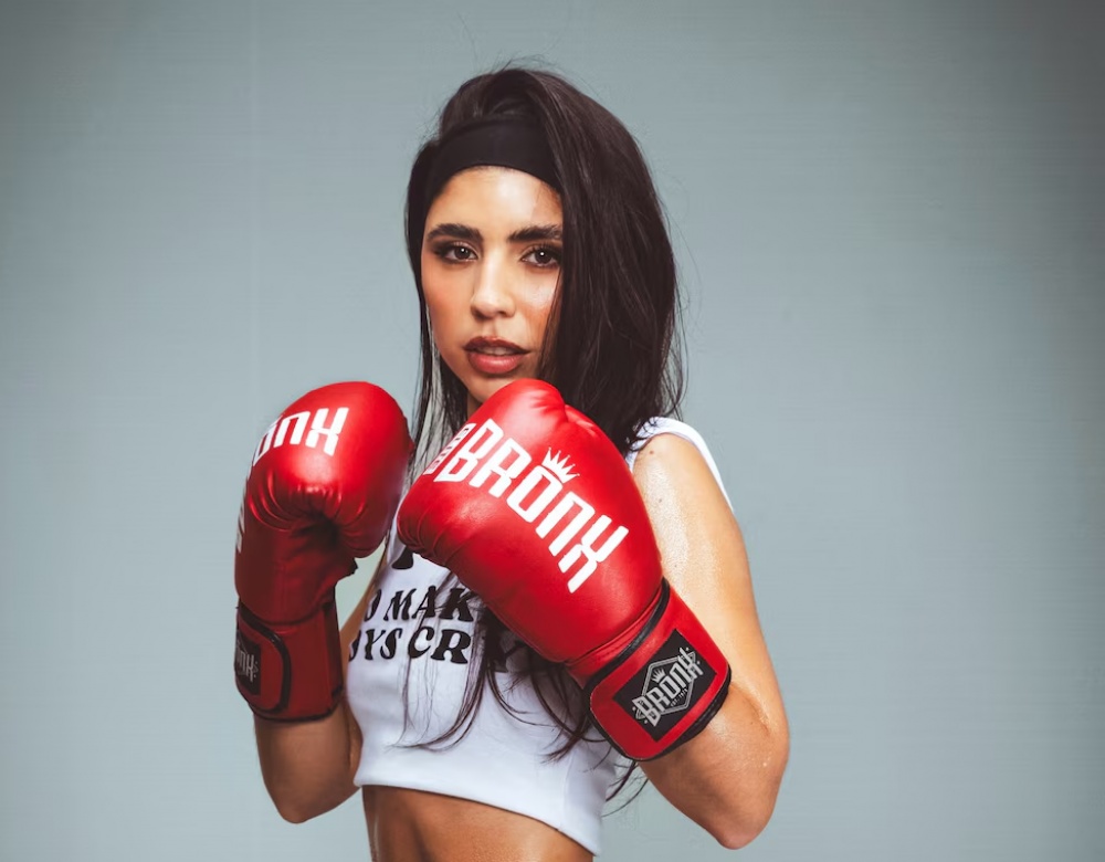💥 ¿Cami Mayan Se Pone en Forma para Pelea o Solo Posando