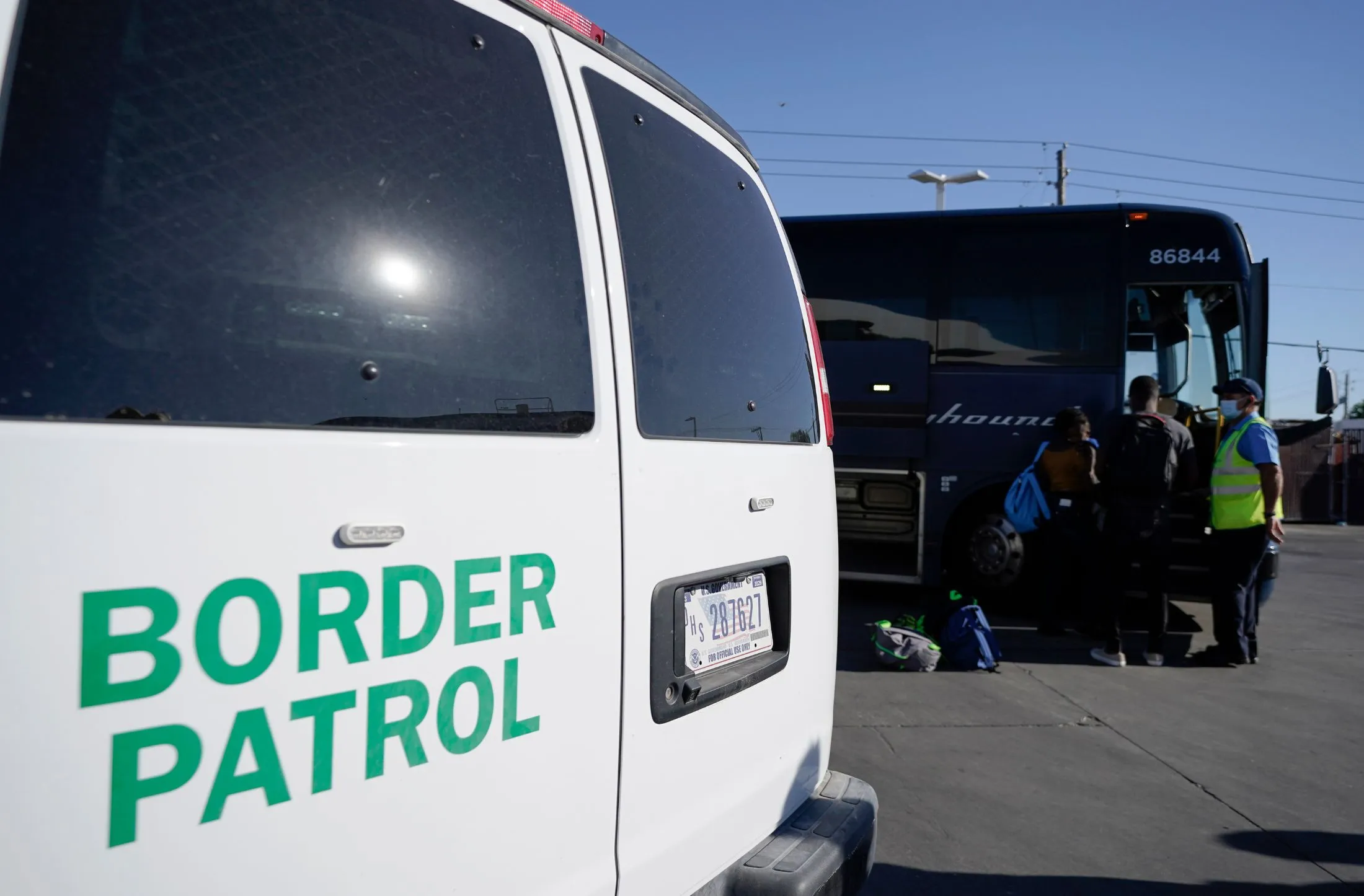 📱 ¿La Frontera Es Tu WhatsApp? 4 Riesgos Que No Ves