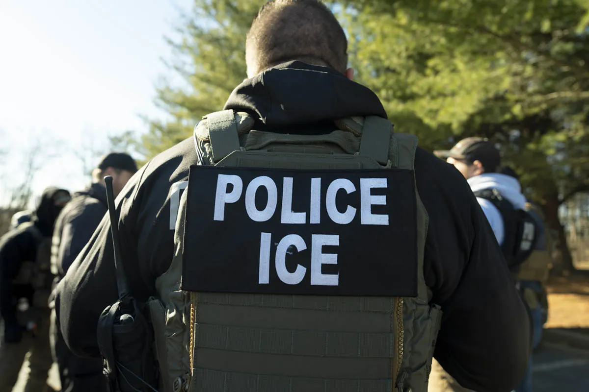 🚨 ¿El ICE Acaba de Pedir Permiso para qué? 2000 Detenidos en Un Solo