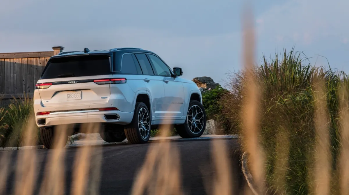 🚗 ¿328K Jeeps Retiradas? Ya Ni Siquiera Para la Rueda de Olla