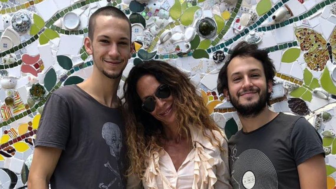 🎬 ¿Teo y Noe: Los Hijos Secundarios que Robaron el Show