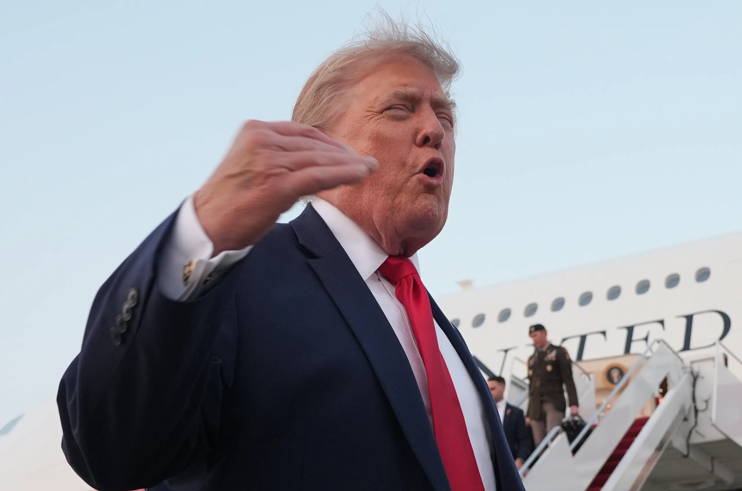 🚨 ¿Los Repubicanos Ya Se Rinden ante Trump? 3 Votos Falten