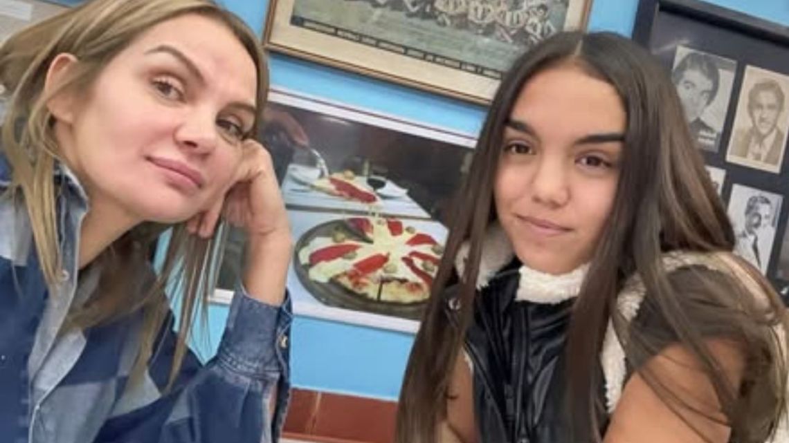 ⏰ ¿Jazmín Se Levanta a Las 6 AM O Solo Copia a Su Papá? #Polémica