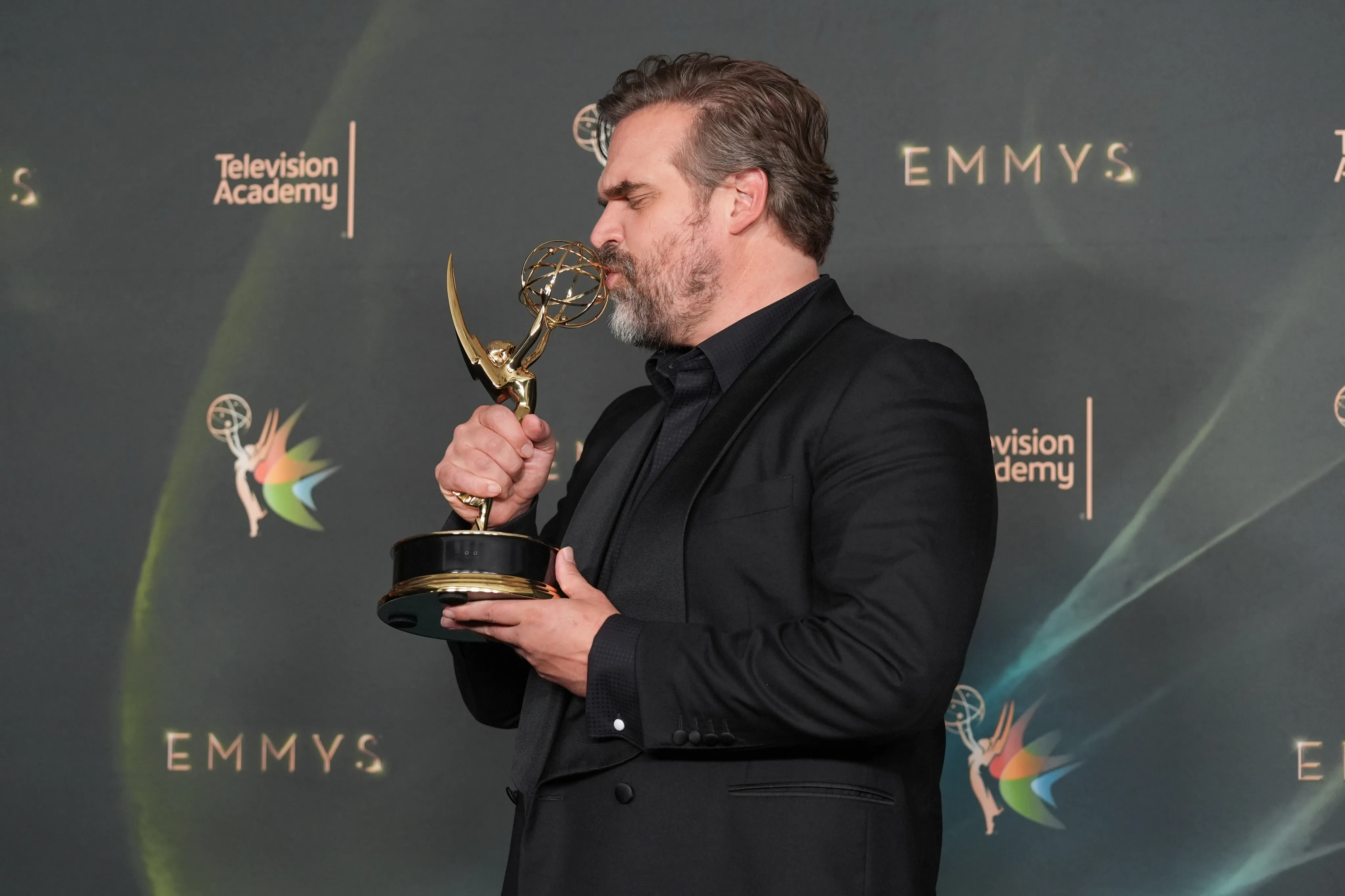 💥 ¿2026 Emmy? Ya Vamos a Ver a Kim K Titiritera! 🎤👀