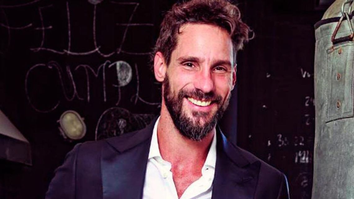 🏠 ¿Gonzalo Valenzuela Viviendo el Ecologazo o Solo Olfateando? 🍃