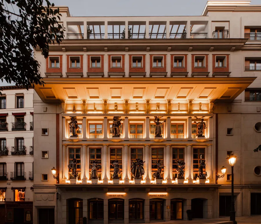🚨 ¿Hoteleras se Rían: ¡Tarifas Triplicadas en 1 Mes! 🏨💥