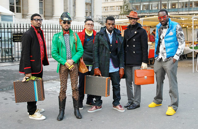🤖 ¿Kanye y su Entourage Son Más Tecnicos que tus 🛰️