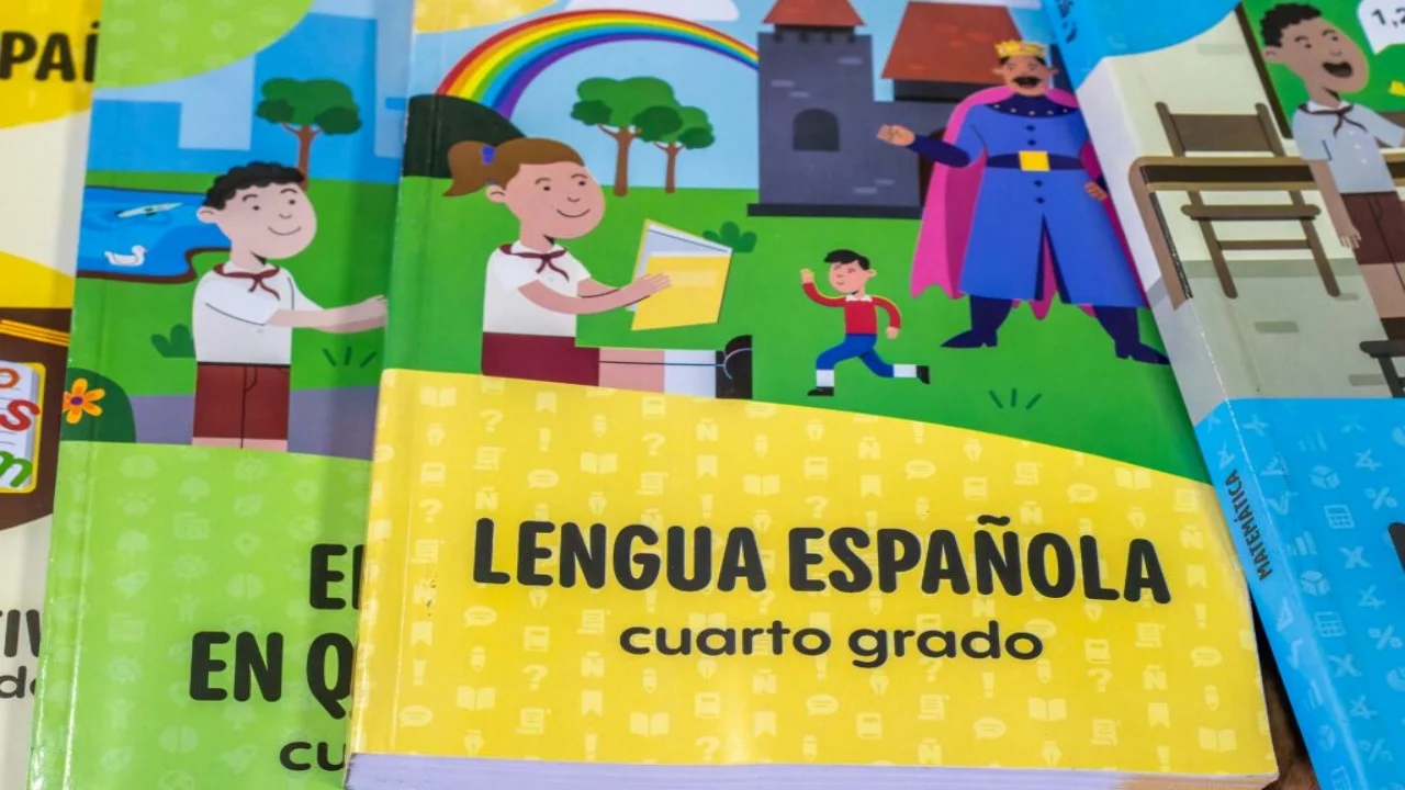 📚 ¿Mexicanos Pago$ por Propagand@ Cubana en Libros de Texto